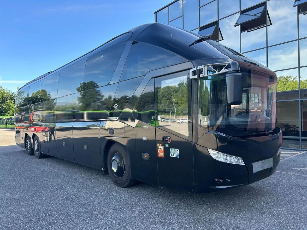 Neoplan Starliner - Патнички вагон автобус: слика 1 Neoplan Starliner - Патнички вагон автобус: слика 1