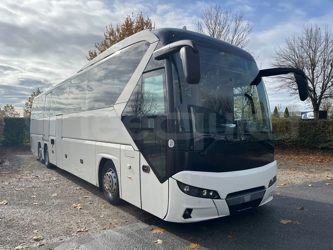 Neoplan Tourliner L - Патнички вагон автобус: слика 1 Neoplan Tourliner L - Патнички вагон автобус: слика 1
