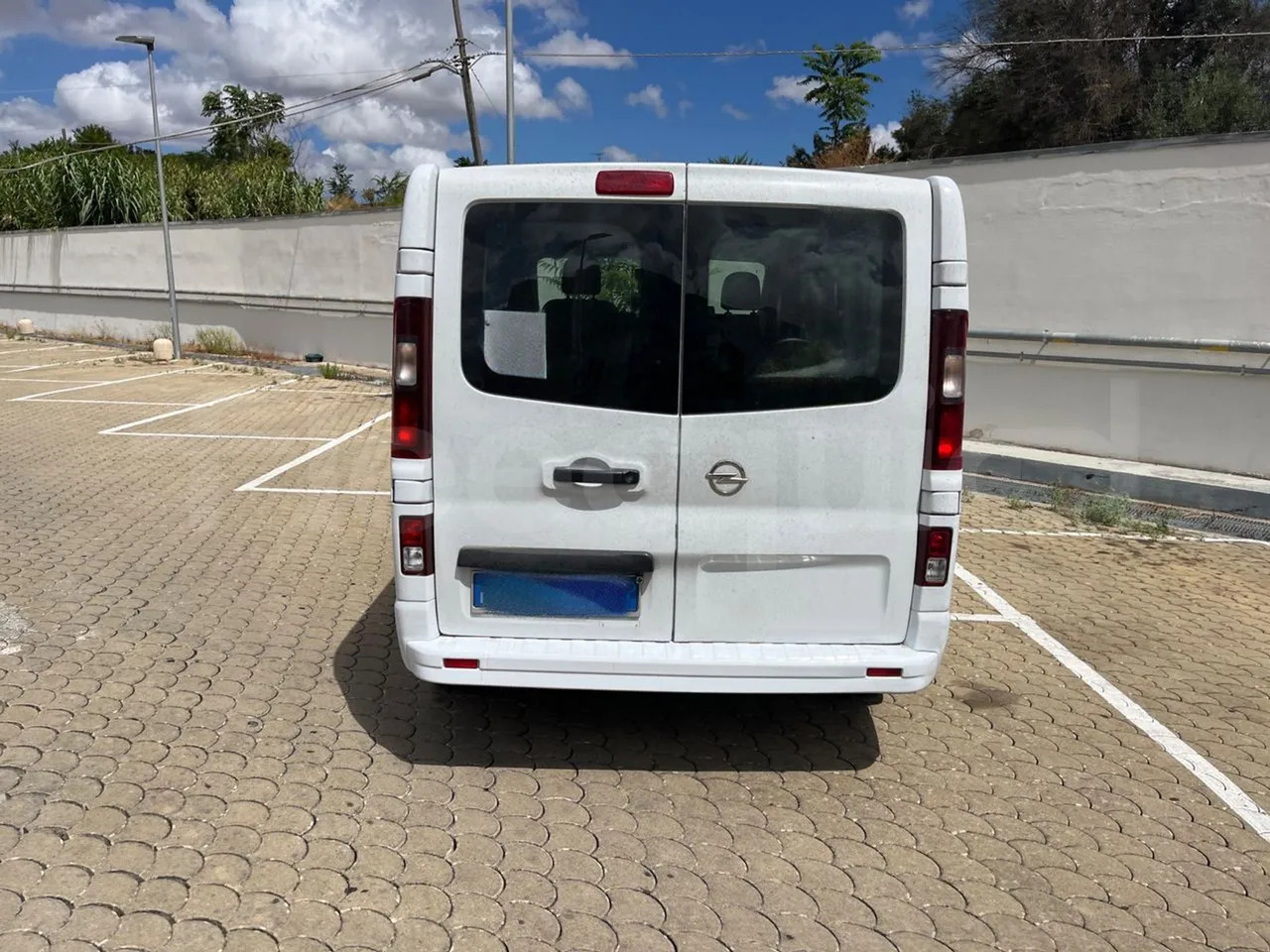 Opel Vivaro - B - Минибус, Патничко комбе: слика 5 Opel Vivaro - B - Минибус, Патничко комбе: слика 5