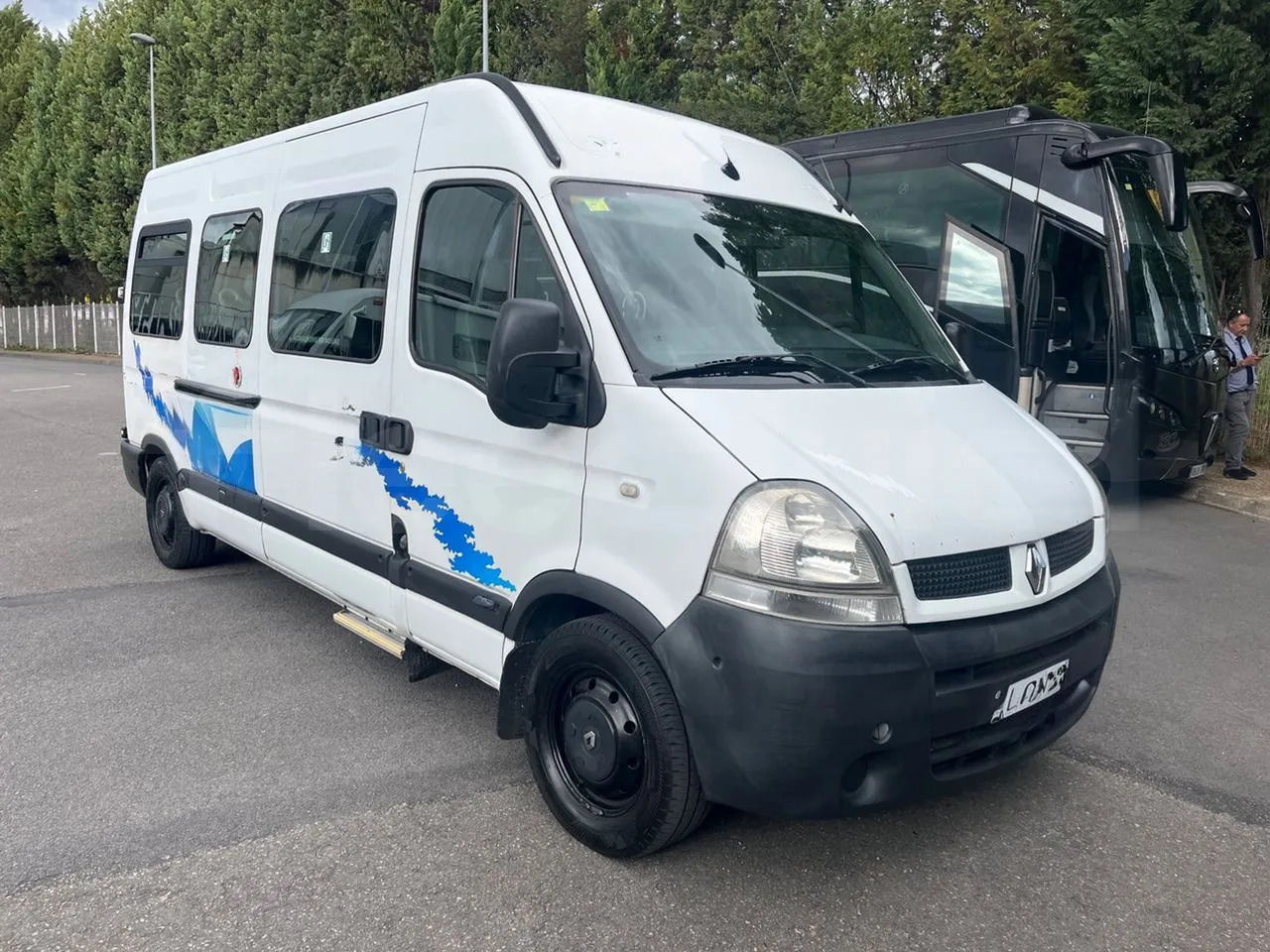 Renault Master - Приградски автобус: слика 1 Renault Master - Приградски автобус: слика 1