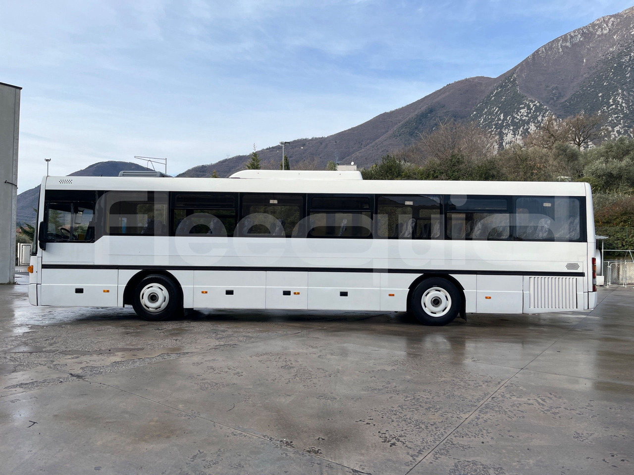 Приградски автобус Scania Omniline: слика 6
