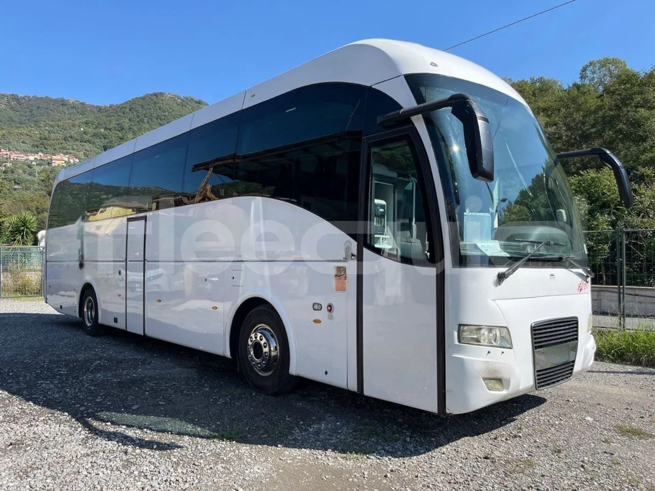 Tata Hispano Carrocera Xerus - Патнички вагон автобус: слика 1 Tata Hispano Carrocera Xerus - Патнички вагон автобус: слика 1