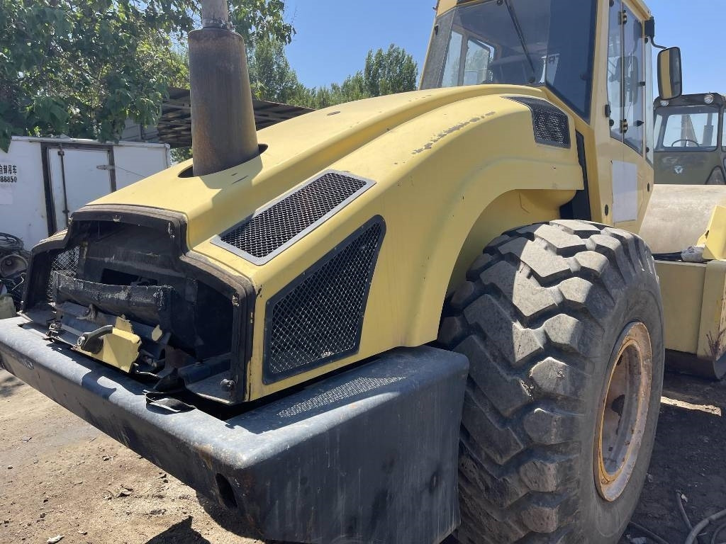 Bomag 226-4 - Компактор: слика 2 Bomag 226-4 - Компактор: слика 2