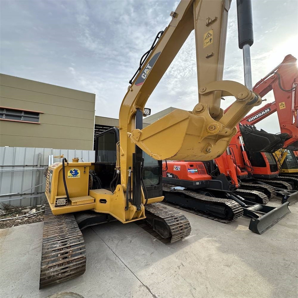 CAT 306E - Багер гасеничар: слика 2 CAT 306E - Багер гасеничар: слика 2