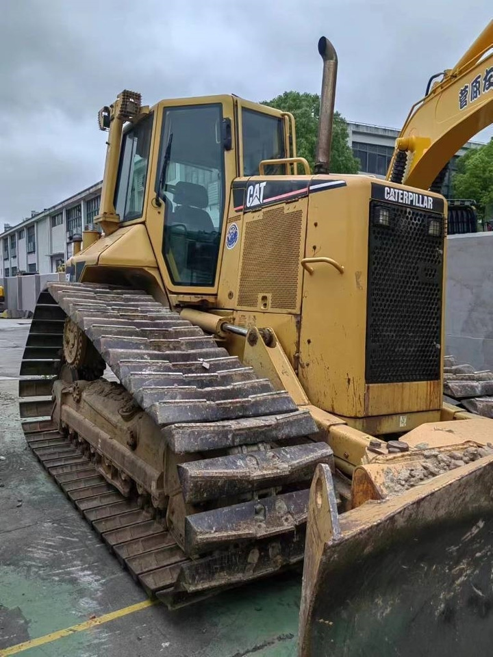CAT D5N - Булдожер: слика 4 CAT D5N - Булдожер: слика 4