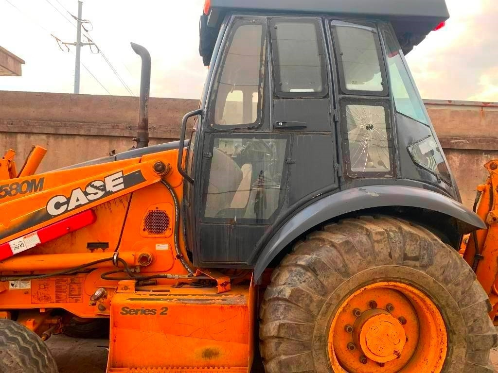 Case 580 M - Ровокопач: слика 1 Case 580 M - Ровокопач: слика 1