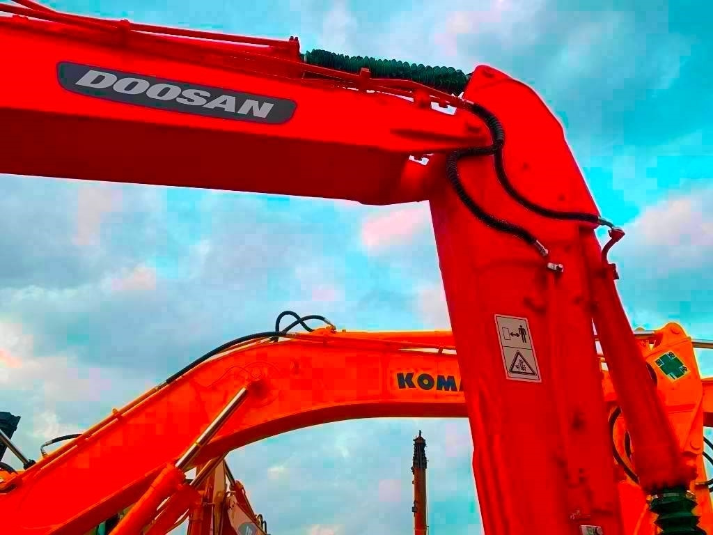 Doosan DX 225 LC - Багер гасеничар: слика 2 Doosan DX 225 LC - Багер гасеничар: слика 2