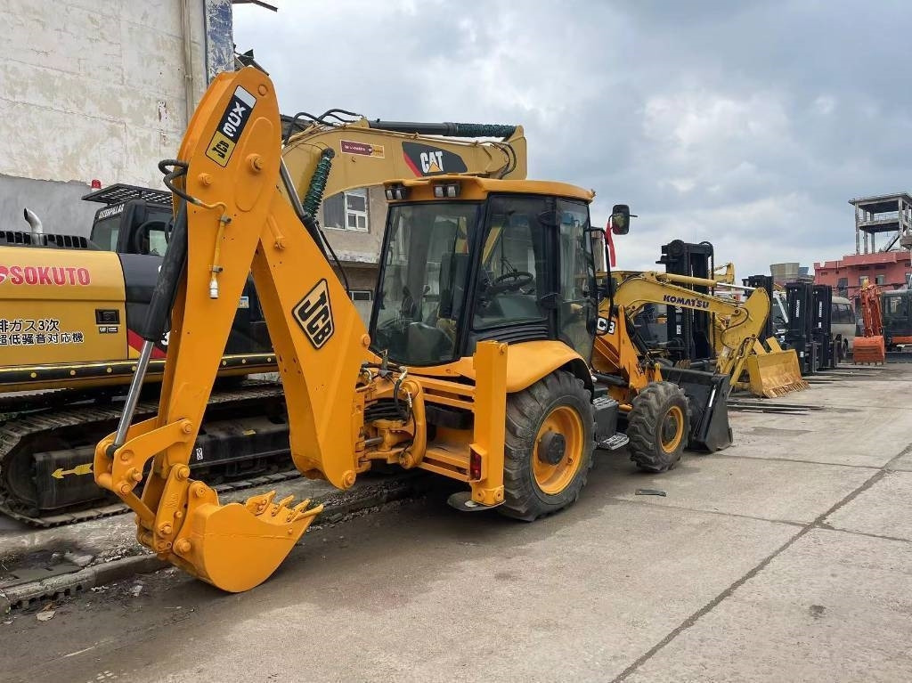 JCB 3CX - Ровокопач: слика 1 JCB 3CX - Ровокопач: слика 1