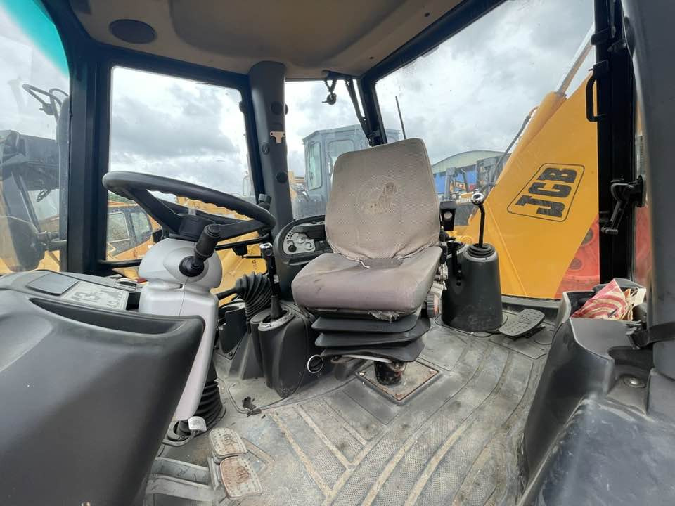 JCB 3CX - Ровокопач: слика 2 JCB 3CX - Ровокопач: слика 2