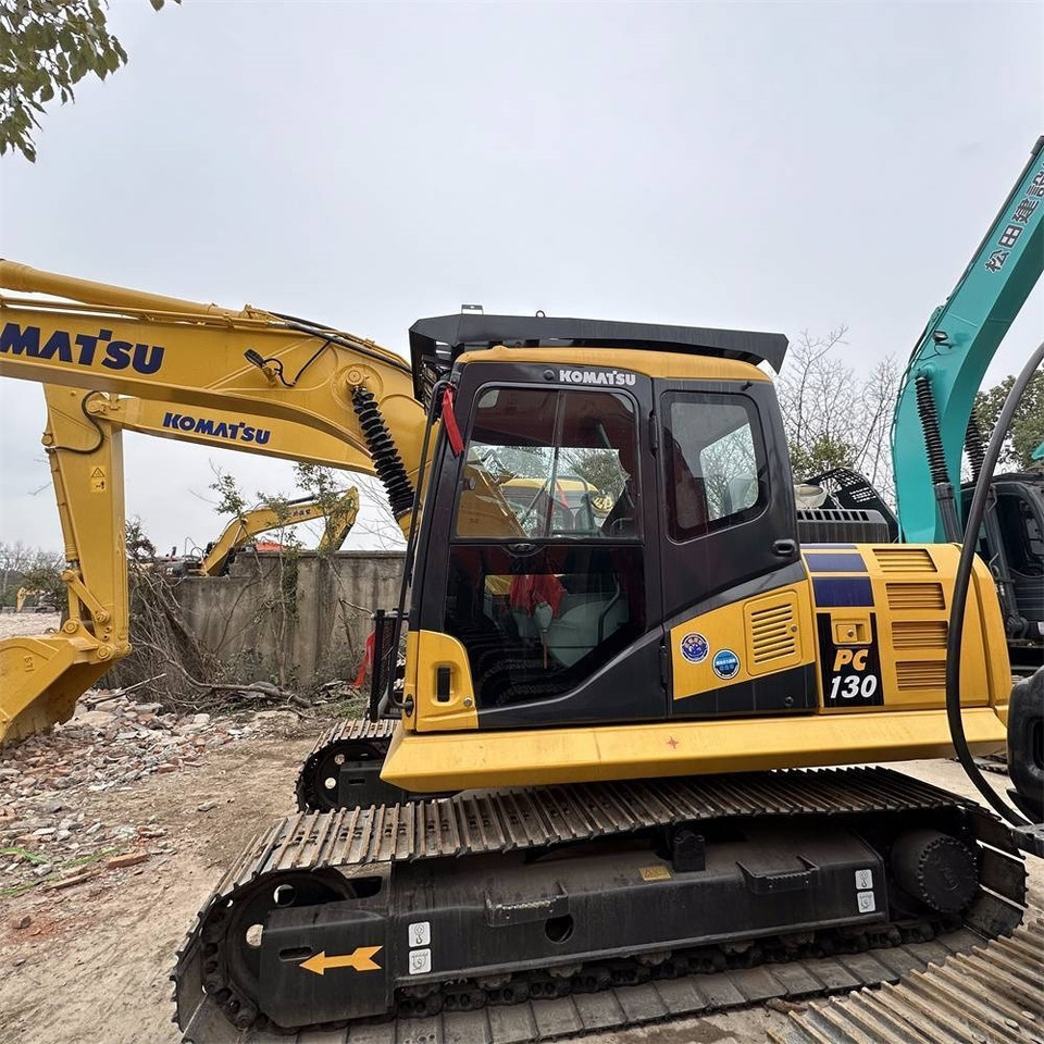 Komatsu PC 130-7 - Багер гасеничар: слика 2 Komatsu PC 130-7 - Багер гасеничар: слика 2