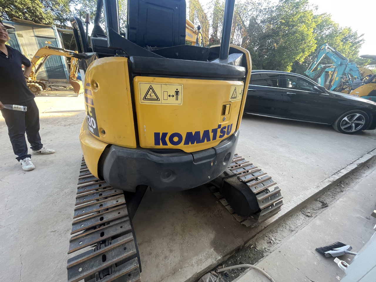 Komatsu PC30MR-5 - Мини багер: слика 3 Komatsu PC30MR-5 - Мини багер: слика 3