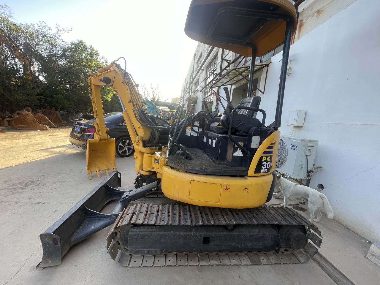 Komatsu PC30MR-5 - Мини багер: слика 4 Komatsu PC30MR-5 - Мини багер: слика 4