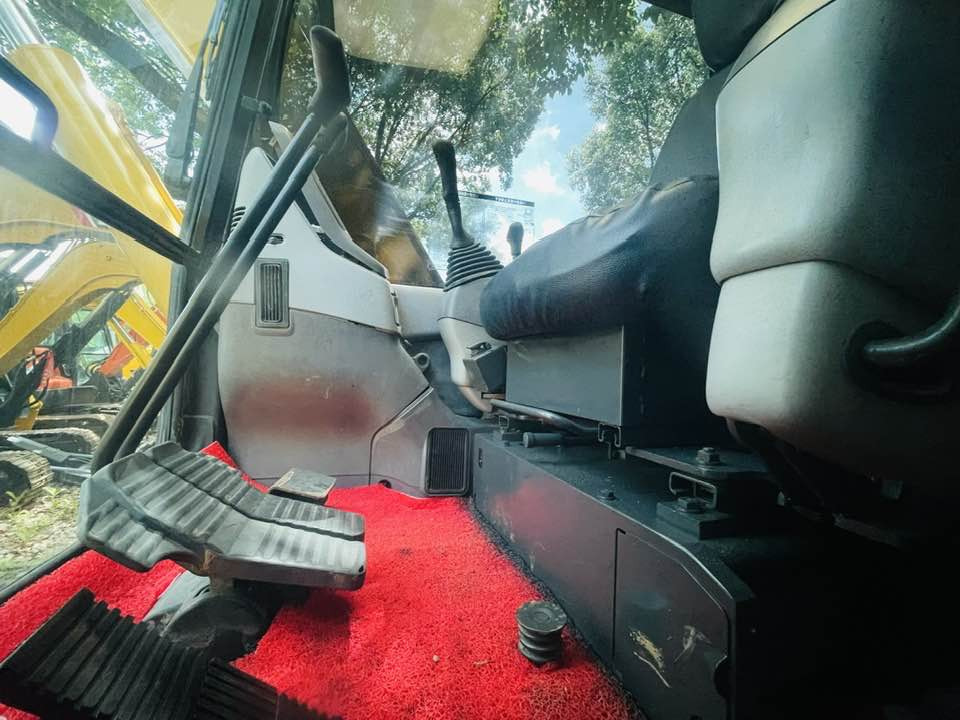 Komatsu PC78US-11 - Мини багер: слика 2 Komatsu PC78US-11 - Мини багер: слика 2