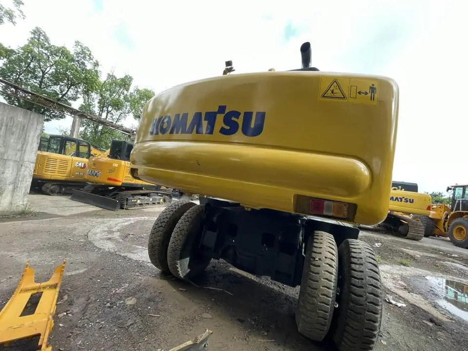 Komatsu PW160-11 - Багер на тркала: слика 5 Komatsu PW160-11 - Багер на тркала: слика 5