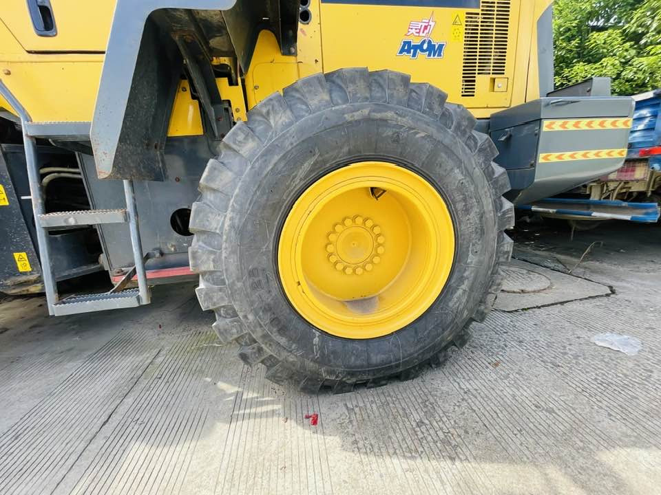 Komatsu WA320-8 - Натоварувач на тркала: слика 5 Komatsu WA320-8 - Натоварувач на тркала: слика 5