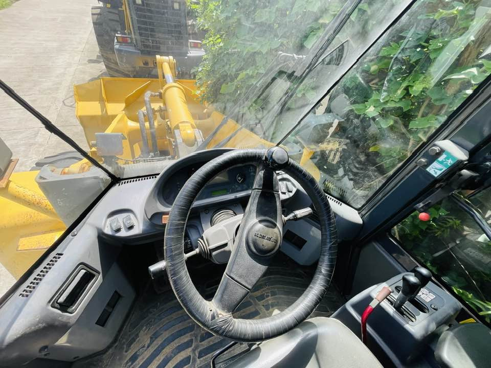 Komatsu WA320-8 - Натоварувач на тркала: слика 4 Komatsu WA320-8 - Натоварувач на тркала: слика 4