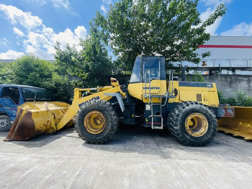 Komatsu WA380-8 - Натоварувач на тркала: слика 1 Komatsu WA380-8 - Натоварувач на тркала: слика 1