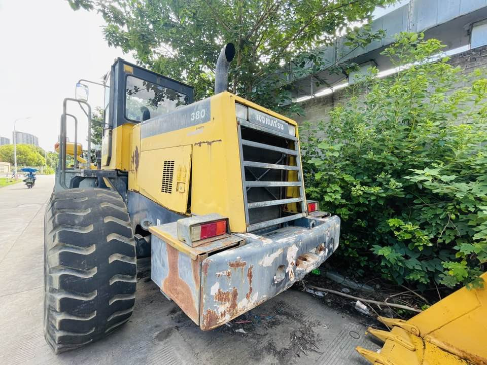 Komatsu WA380-8 - Натоварувач на тркала: слика 3 Komatsu WA380-8 - Натоварувач на тркала: слика 3