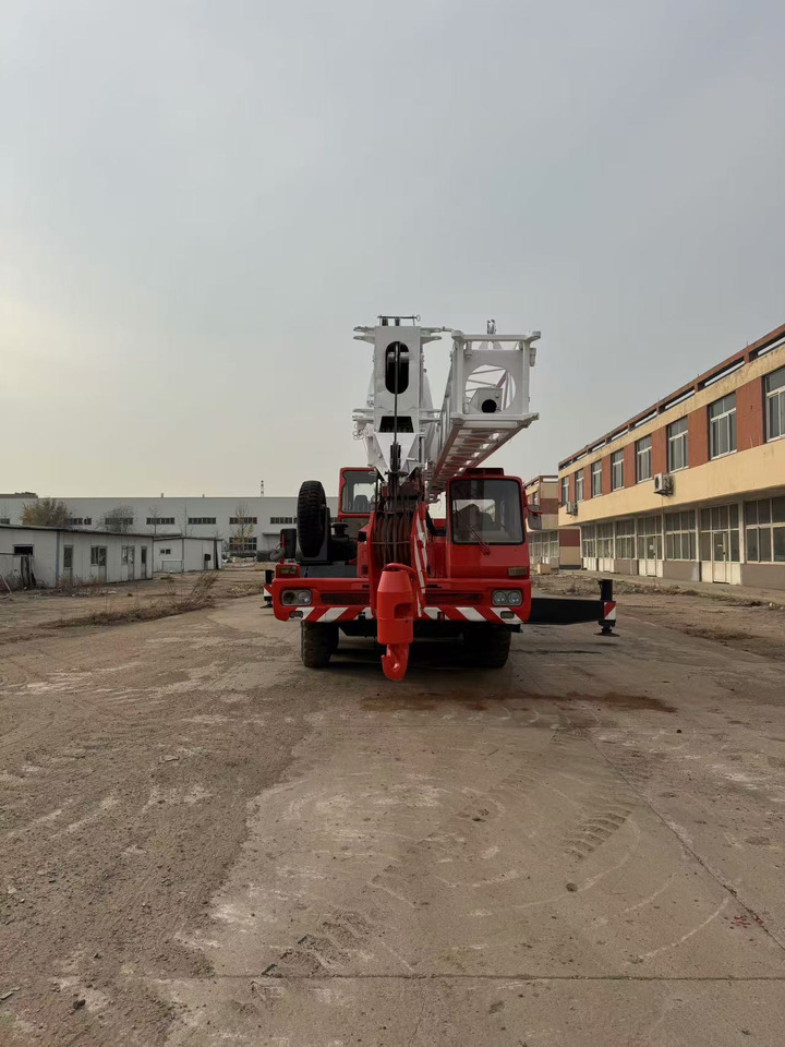 TADANO TG700E - Мобилен кран: слика 4 TADANO TG700E - Мобилен кран: слика 4