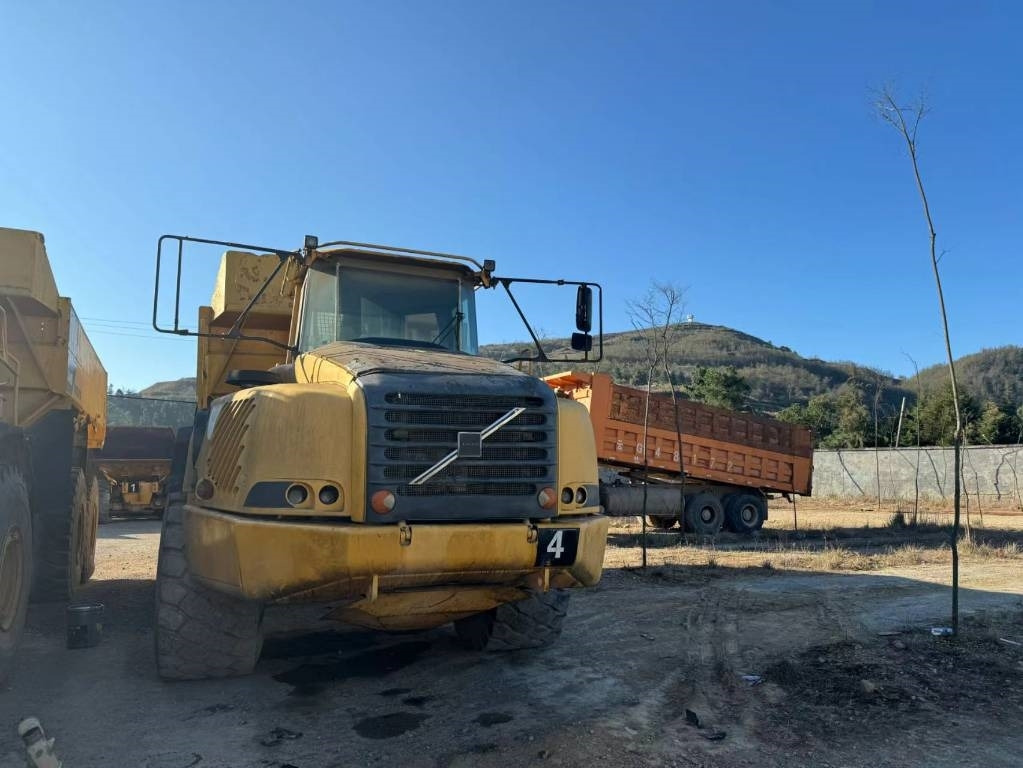 Volvo A 40 D - Зглобен истоварувач: слика 4 Volvo A 40 D - Зглобен истоварувач: слика 4