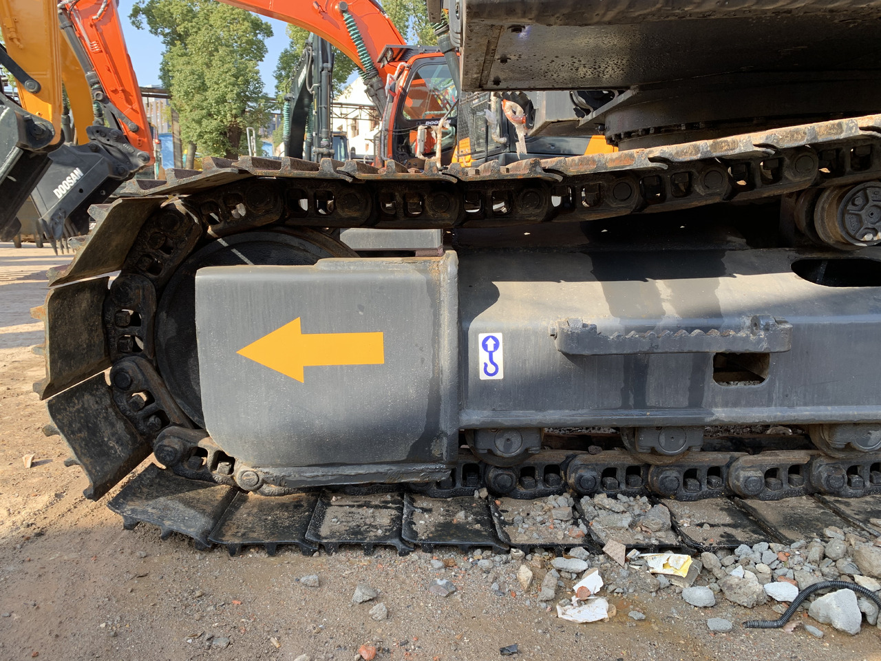 Volvo EC210D - Багер на тркала: слика 4 Volvo EC210D - Багер на тркала: слика 4