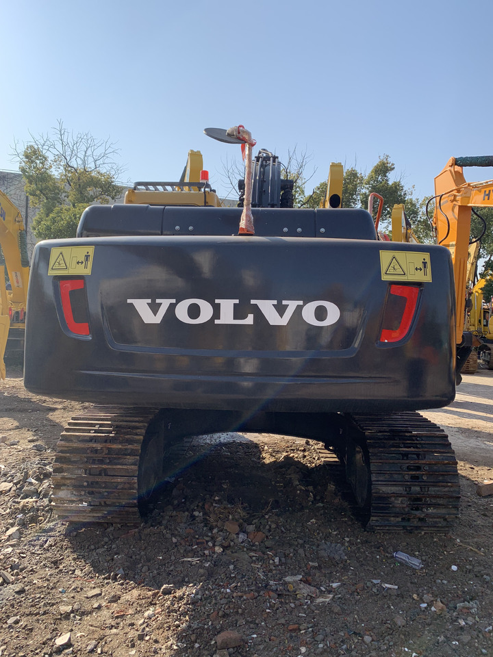 Volvo EC210D - Багер на тркала: слика 2 Volvo EC210D - Багер на тркала: слика 2
