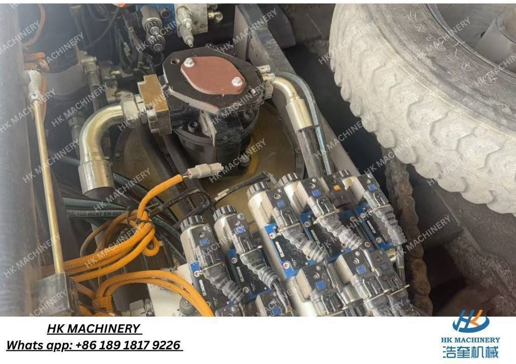 XCMG RP 453 L - Асфалтен поплочувач: слика 3 XCMG RP 453 L - Асфалтен поплочувач: слика 3