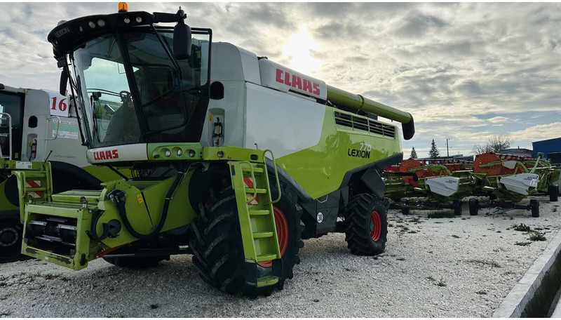 Claas Lexion 770 - Комбајн: слика 1 Claas Lexion 770 - Комбајн: слика 1