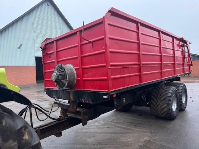 BS 18T BOOGIE TIPVOGN - Земјоделска приколка за истурање/ Истурач: слика 4 BS 18T BOOGIE TIPVOGN - Земјоделска приколка за истурање/ Истурач: слика 4
