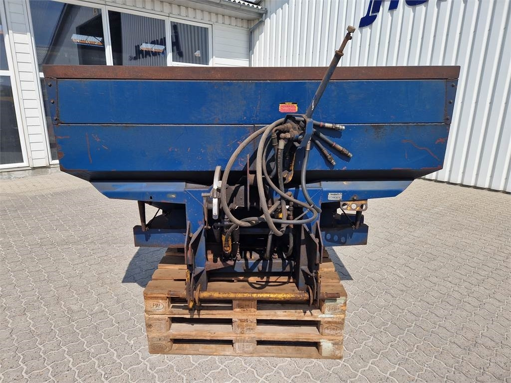 Bogballe C II HYDRAULISK - Распрскувач на вештачко ѓубриво: слика 3 Bogballe C II HYDRAULISK - Распрскувач на вештачко ѓубриво: слика 3