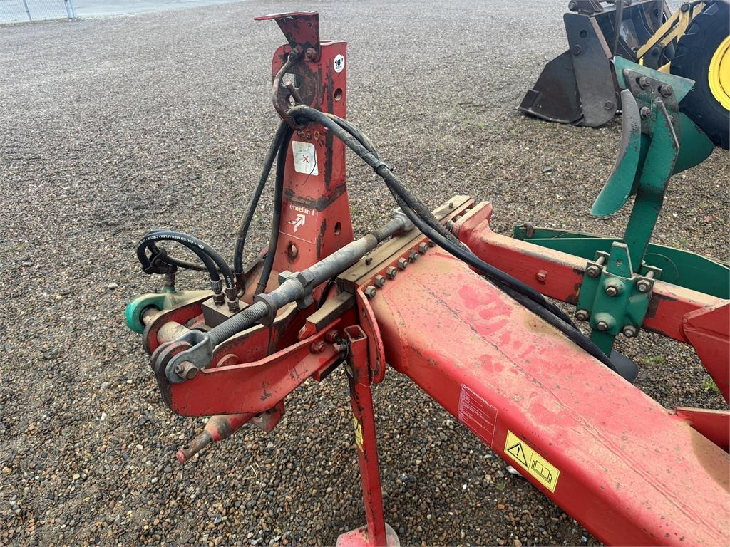 Kverneland F 160 - 4 FURET - Плуг: слика 2 Kverneland F 160 - 4 FURET - Плуг: слика 2