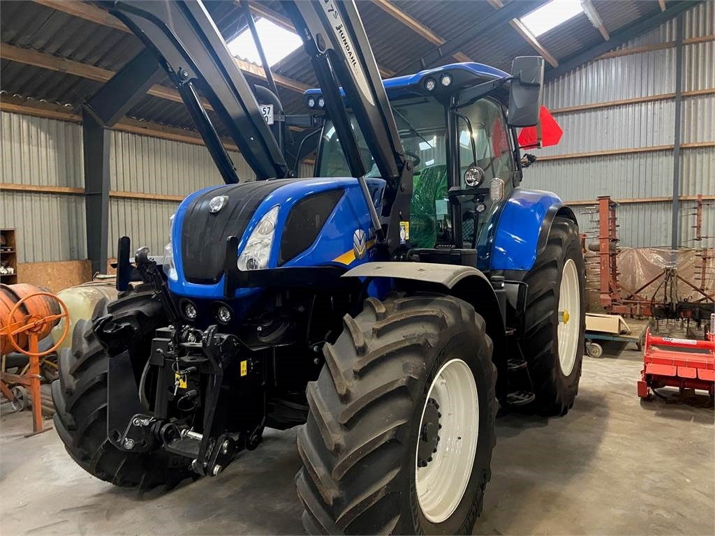 New Holland T7.215S STAGE V - Трактор: слика 1 New Holland T7.215S STAGE V - Трактор: слика 1