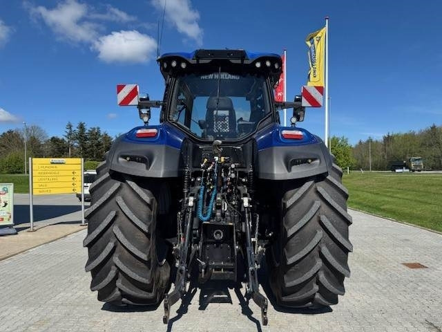 New Holland T7.315 HD AC NEW GEN - Трактор: слика 4 New Holland T7.315 HD AC NEW GEN - Трактор: слика 4