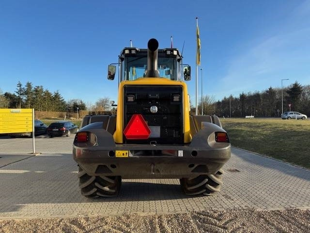 New Holland W170D2 TRIN 5-Z - Натоварувач на тркала: слика 4 New Holland W170D2 TRIN 5-Z - Натоварувач на тркала: слика 4