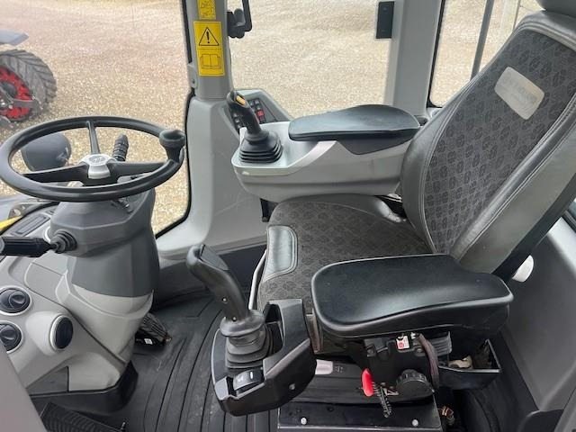 New Holland W190D ZB T4B - Натоварувач на тркала: слика 4 New Holland W190D ZB T4B - Натоварувач на тркала: слика 4