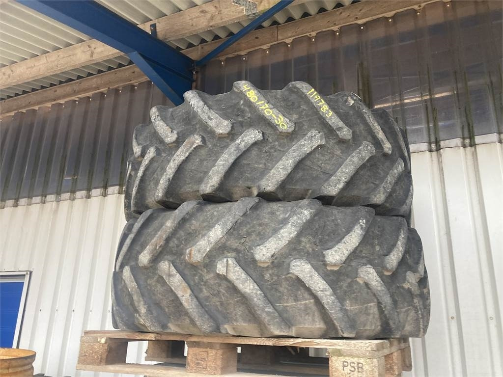 Pirelli 480/70X30 - Гума: слика 1 Pirelli 480/70X30 - Гума: слика 1