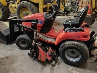 Simplicity LEGACY XL 4WD - Општински трактор: слика 1 Simplicity LEGACY XL 4WD - Општински трактор: слика 1