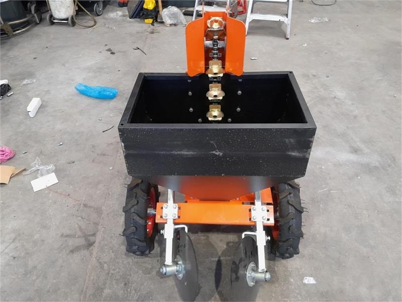 - - - Boxer AGRI - Садачка за компир: слика 4 - - - Boxer AGRI - Садачка за компир: слика 4
