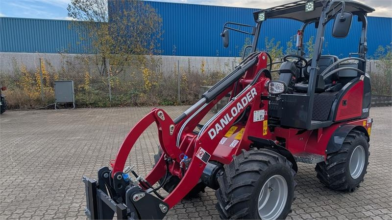 Danloader 1020 D - Земјоделски натоварувач: слика 1 Danloader 1020 D - Земјоделски натоварувач: слика 1