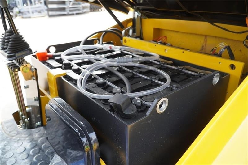 Eurotrac El truck  - Електричен вилушкар: слика 4 Eurotrac El truck  - Електричен вилушкар: слика 4