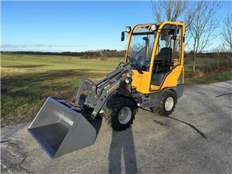 Eurotrac W11 Lav tårn og førerhus - Земјоделски натоварувач: слика 1 Eurotrac W11 Lav tårn og førerhus - Земјоделски натоварувач: слика 1