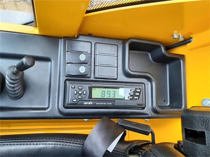 Натоварувач на тркала Eurotrac W12S med førerhus, skovl og gafler: слика 14