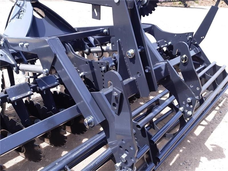 Inter-Tech Diskharve 4 meter J-Maskiner 4 meter med hydraulis - Ситнач со дискови: слика 3 Inter-Tech Diskharve 4 meter J-Maskiner 4 meter med hydraulis - Ситнач со дискови: слика 3