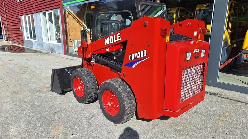 Mole M308 fabriks ny - Компактен натоварувач: слика 3 Mole M308 fabriks ny - Компактен натоварувач: слика 3