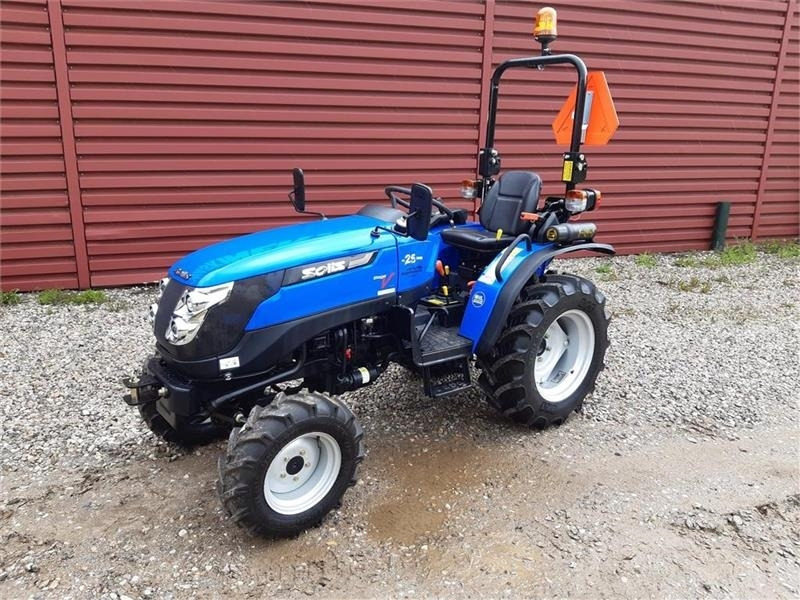 Solis 26 servostyring og brede traktor dæk - Општински трактор: слика 1 Solis 26 servostyring og brede traktor dæk - Општински трактор: слика 1
