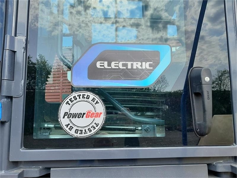 XCMG XC968-EV ELEKTRISK - Натоварувач на тркала: слика 4 XCMG XC968-EV ELEKTRISK - Натоварувач на тркала: слика 4
