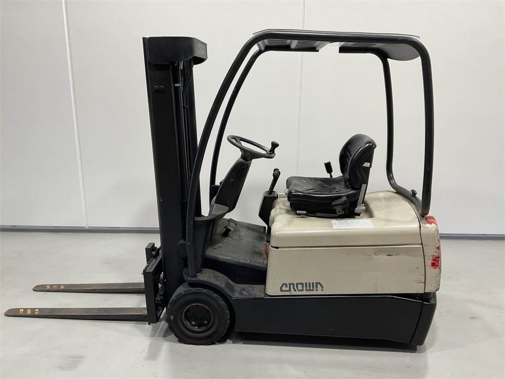 Crown SC3016-1,6  - Електричен вилушкар: слика 3 Crown SC3016-1,6  - Електричен вилушкар: слика 3