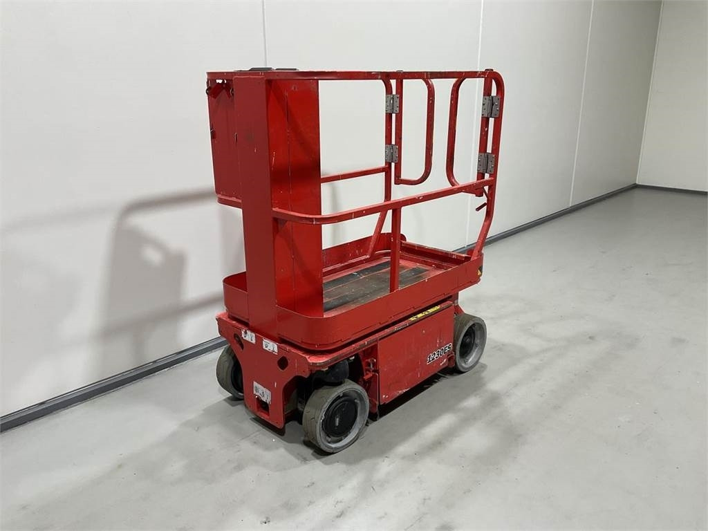 JLG 1230ES - Кревач ножица: слика 3 JLG 1230ES - Кревач ножица: слика 3