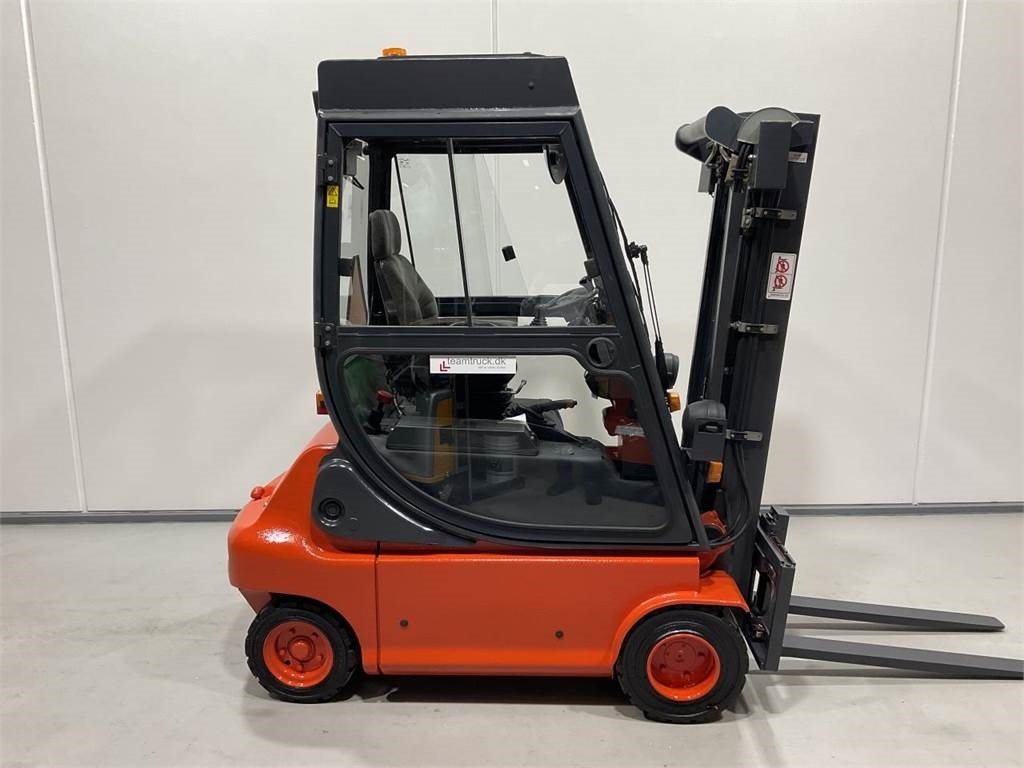 Linde E20P-02 - Електричен вилушкар: слика 1 Linde E20P-02 - Електричен вилушкар: слика 1