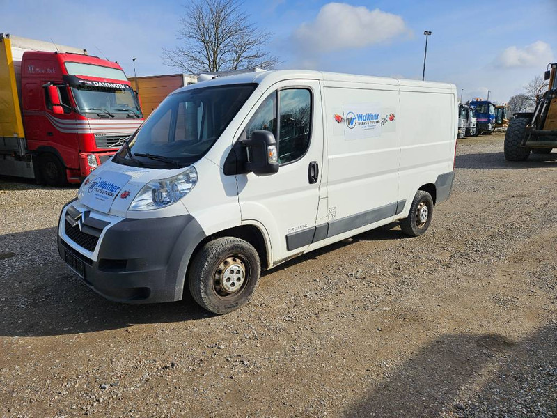 Citroën Jumper 30 2,2 HDi 130 Box - Мало комбе: слика 1 Citroën Jumper 30 2,2 HDi 130 Box - Мало комбе: слика 1